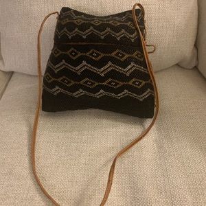 Beaded wicker and leather strap bag
